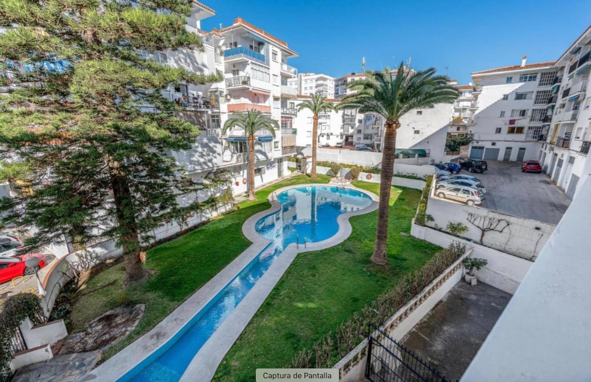 Exterior view of Flat for sale in Nerja  with Balcony and Community pool