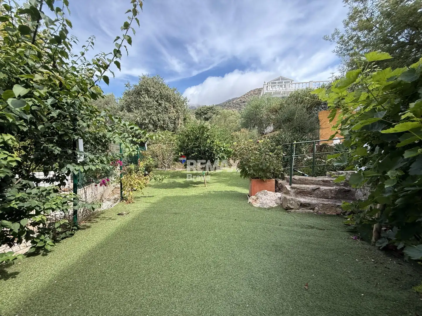 Garden of Houses for sale in Roses  with Air Conditioner, Heating and Private garden