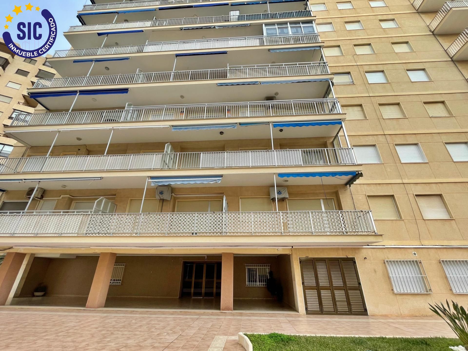 Vista exterior de Apartament en venda en Sueca amb Jardí privat, Terrassa i Piscina comunitària