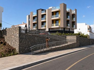 Flat with lift for sale in Calle Calle Saulo Torón 45