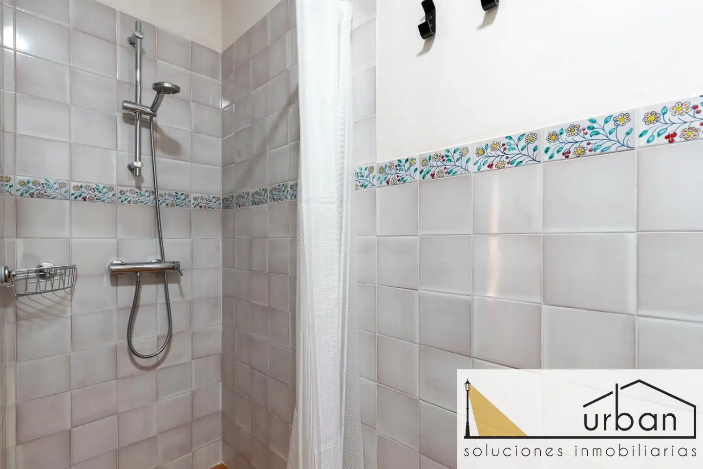 Bathroom of Houses for sale in Chipiona  with Private garden