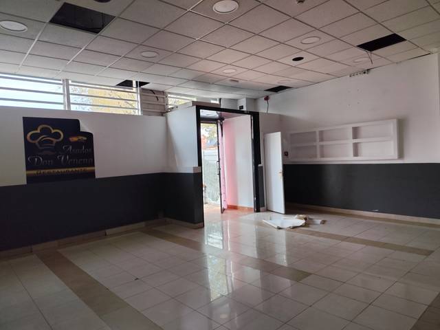 Nave industrial en Alquiler en La Ermita