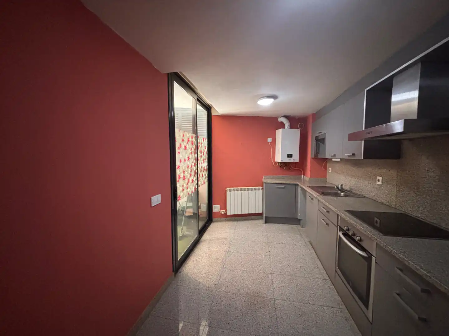 Cocina de Piso de alquiler en Cassà de la Selva con Calefacción y Balcón