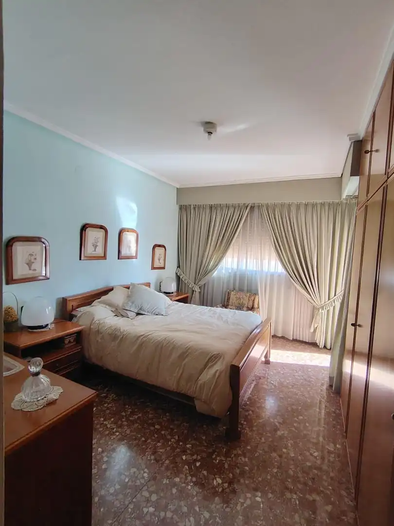 Habitación de Piso de alquiler en Mislata con Aire acondicionado, Calefacción y Amueblado