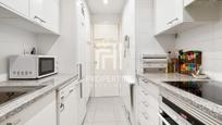 Kitchen of Flat for sale in  Barcelona Capital  with Air Conditioner, Heating and Balcony