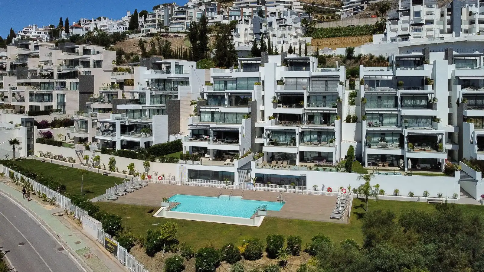Flat with pool for sale in Urbanizacion Alborada 4, imagen 2