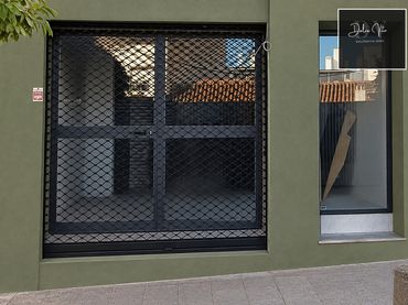 Gewerbefläche zum Verkauf in Calle Juan Carlos I