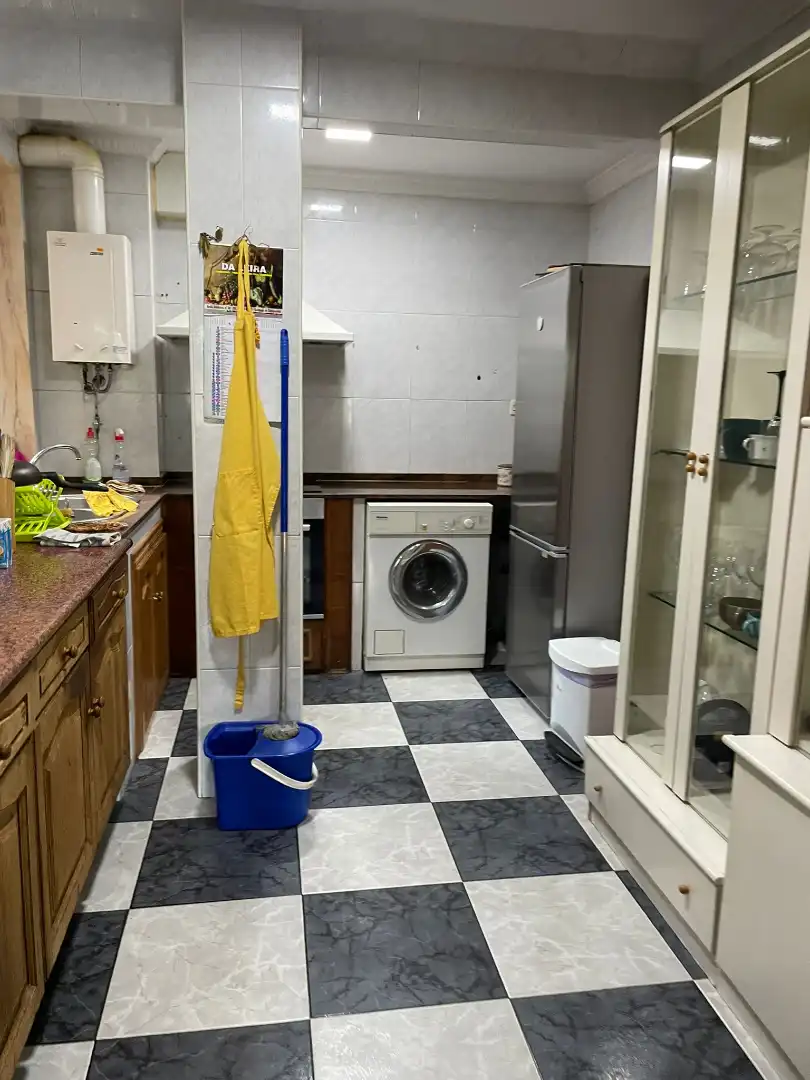 Kitchen of Flat for rent in Santiago de Compostela   with Furnished