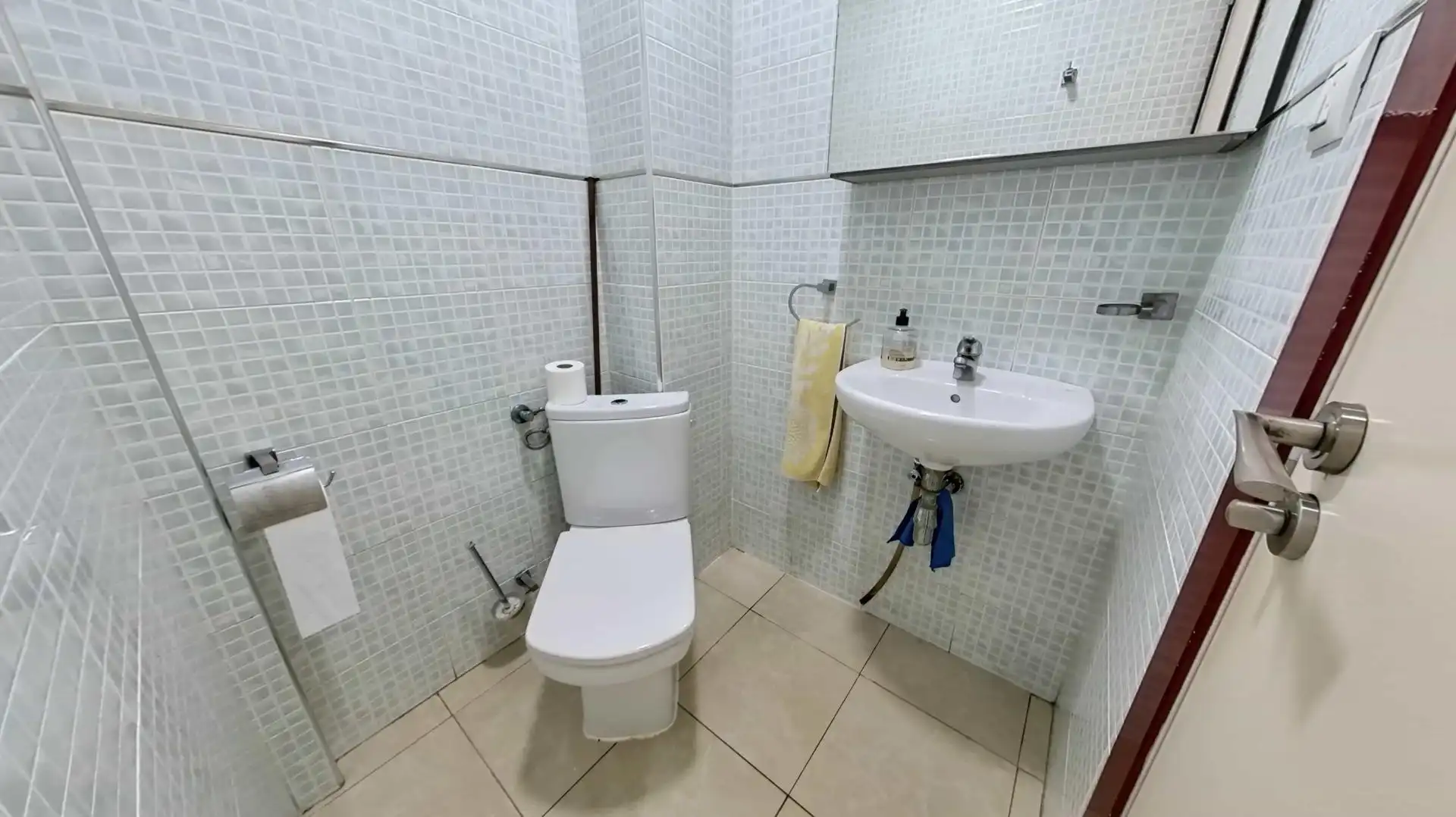 Baño de Oficina de alquiler en Santa Coloma de Gramenet