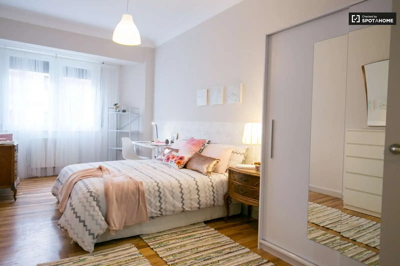 Habitación en San Pedro de Deusto - La Ribera