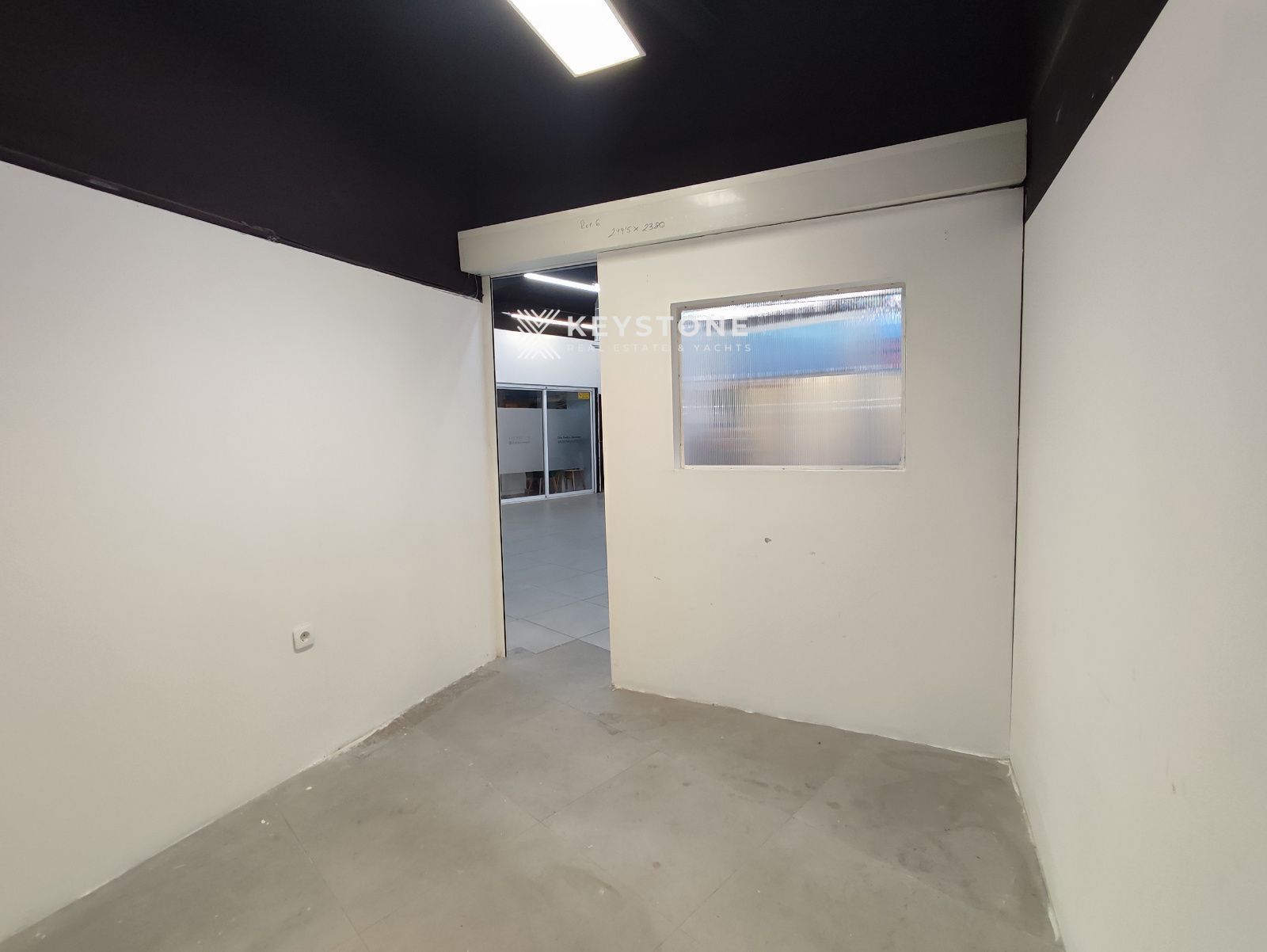 Local de lloguer en Alicante / Alacant amb Alarma