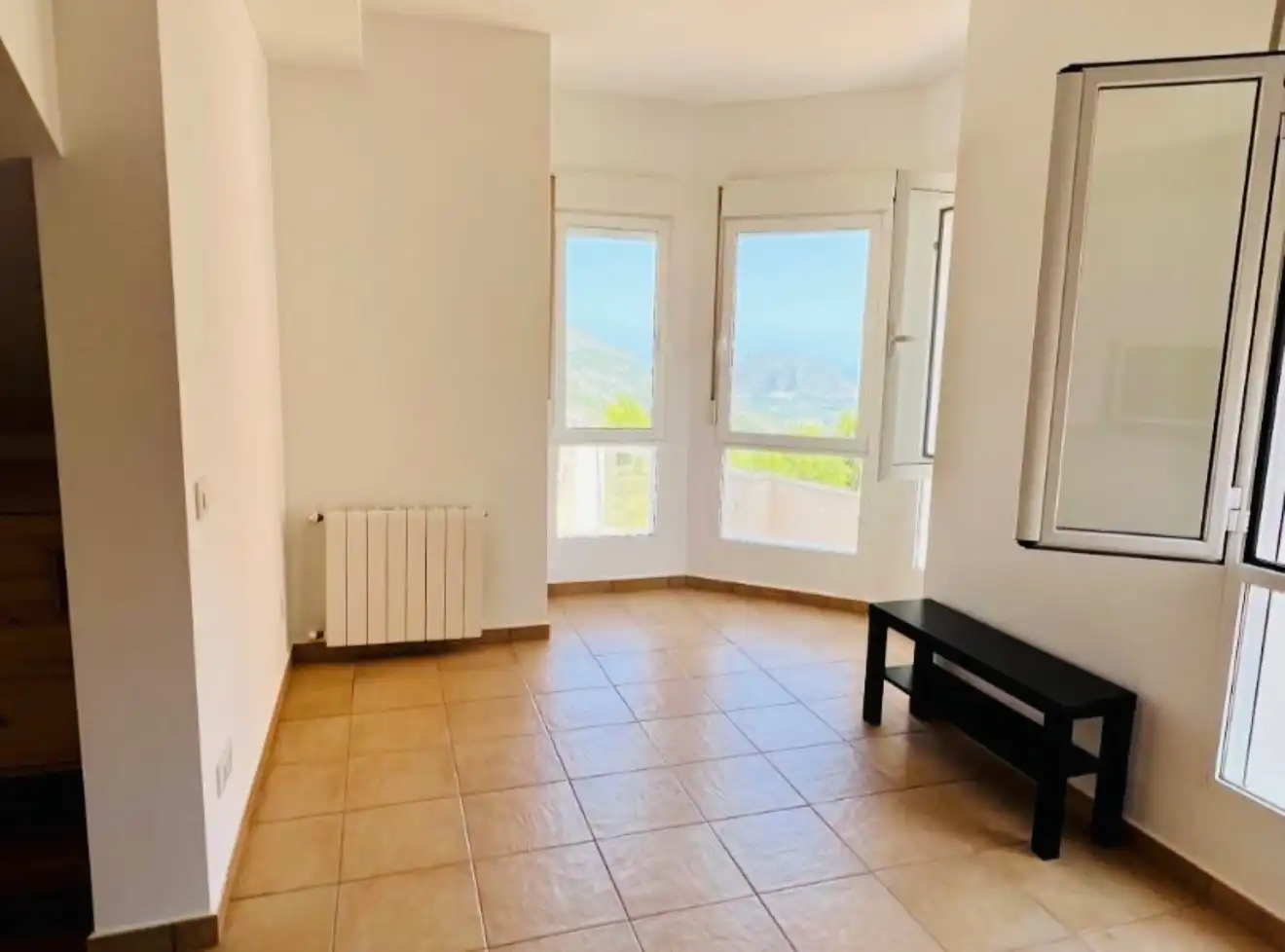 Sala de estar de Casa o chalet en venta en La Vall de Laguar con Aire acondicionado, Calefacción y Jardín privado