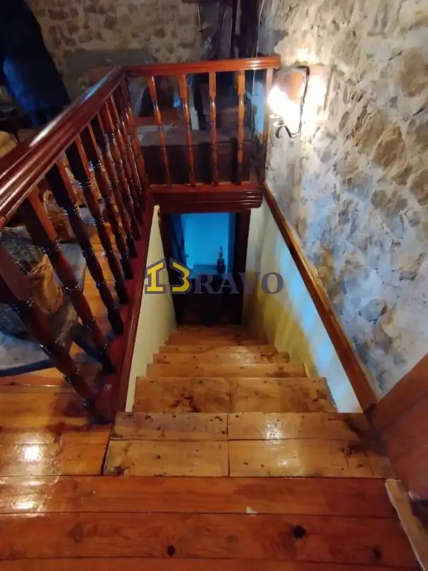 Casa o xalet en venda en Merindad de Valdivielso amb Calefacció i Balcó
