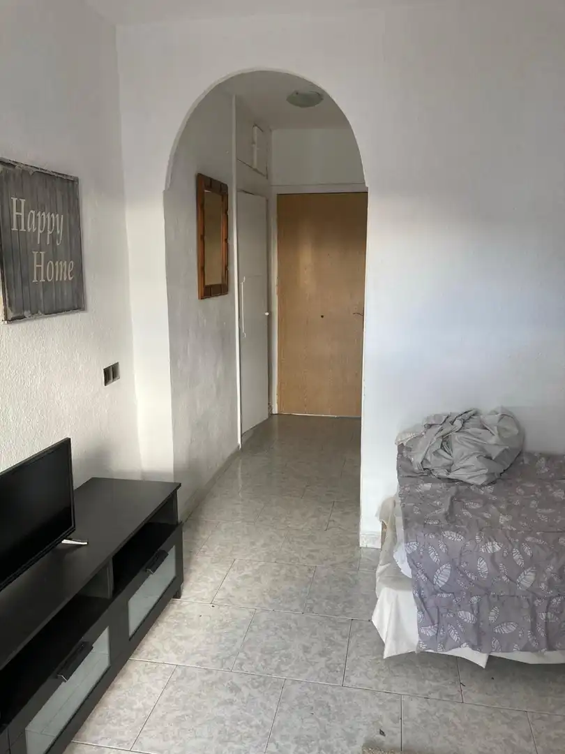 Dormitori de Estudi en venda en Marbella amb Terrassa i Moblat