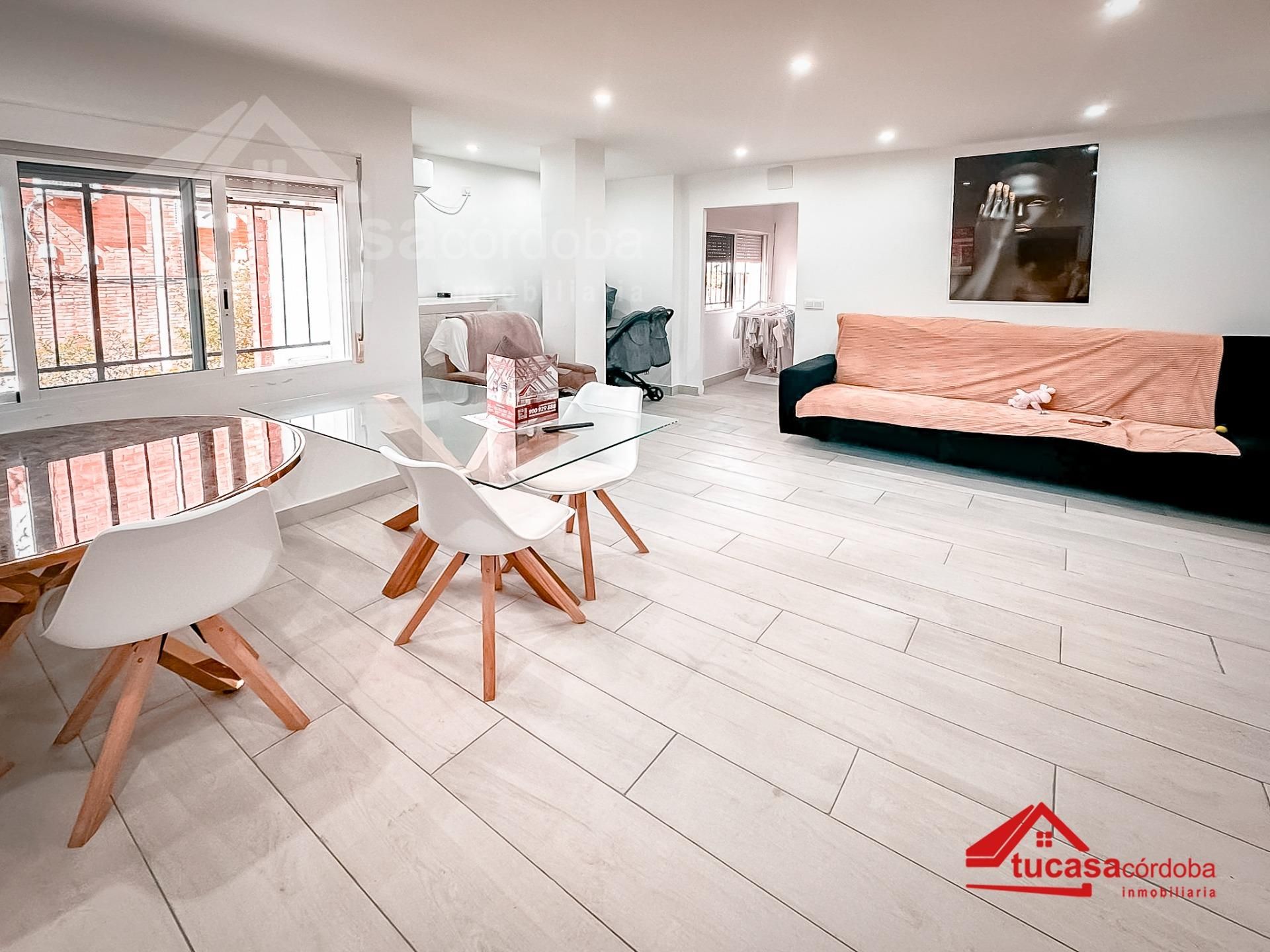 Sala d'estar de Planta baixa en venda en  Córdoba Capital amb Aire condicionat i Calefacció