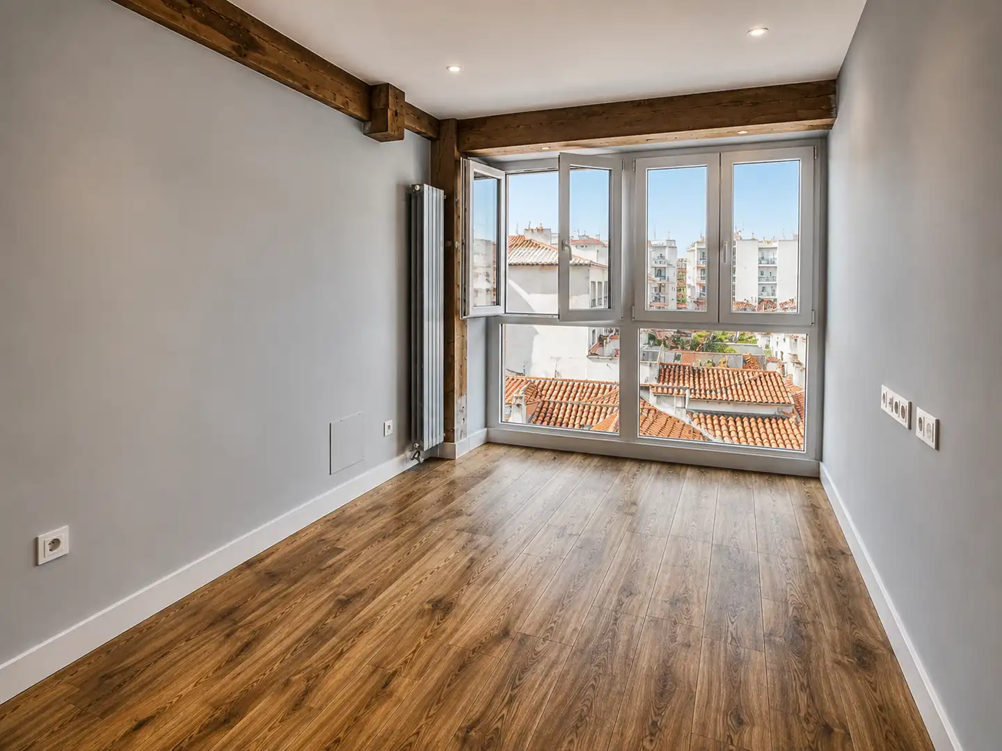 Bedroom of Flat for rent in Santander  with Heating, Storage room and Oven