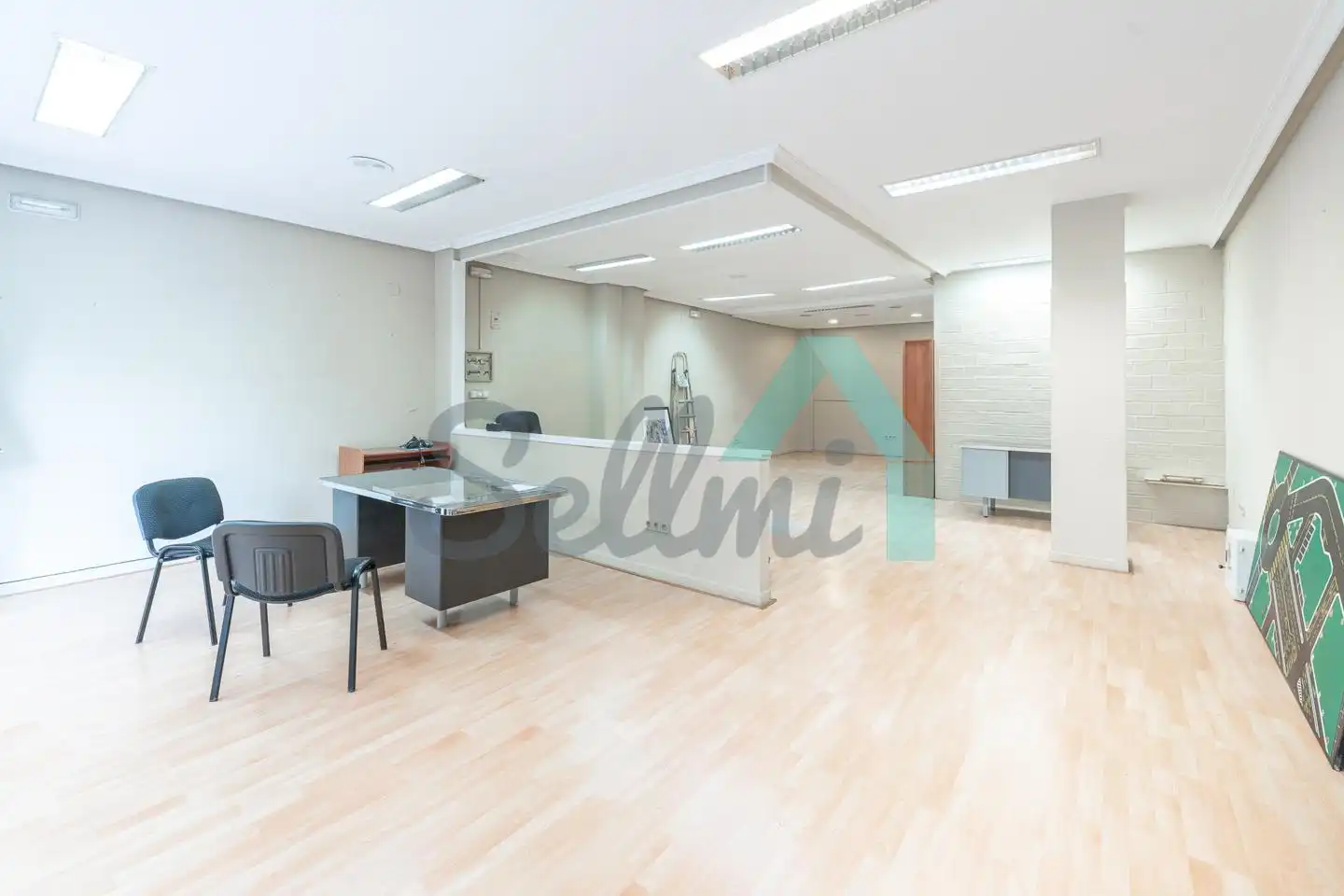 Local comercial de lloguer a Baldomero Fernández, imagen 3