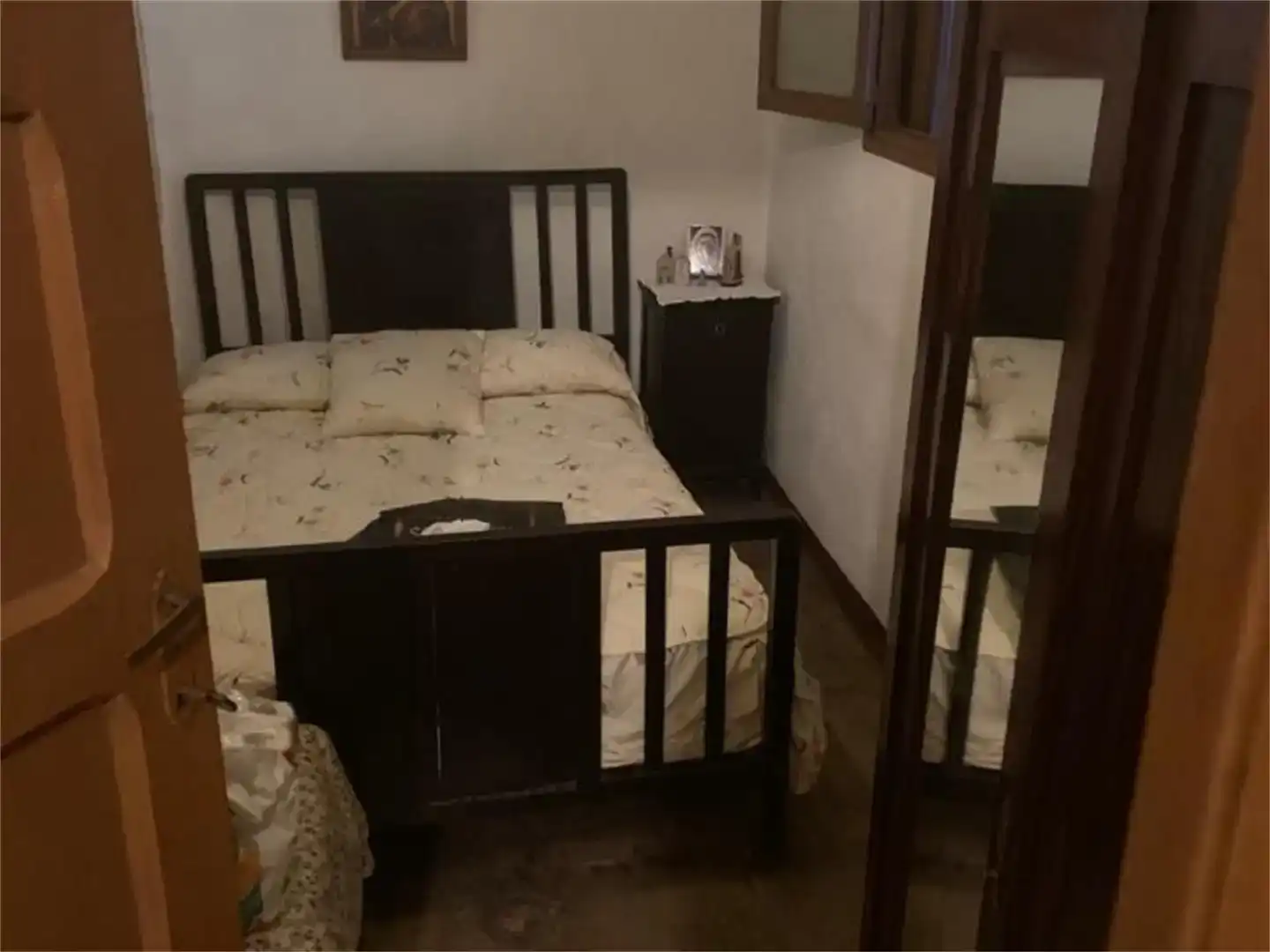 Dormitori de Casa adosada en venda en Viana do Bolo amb Jardí privat, Traster i Moblat
