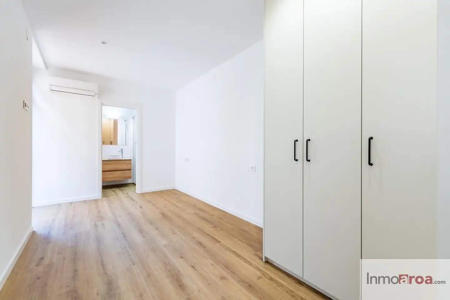 Bedroom of Flat for rent in Castellón de la Plana / Castelló de la Plana  with Air Conditioner, Heating and Furnished
