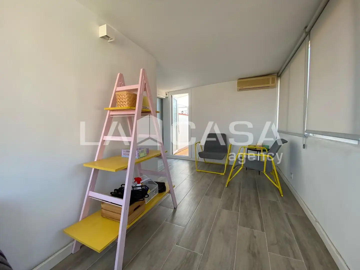 Terrassa de Dúplex en venda en Santa Coloma de Gramenet amb Calefacció, Terrassa i Balcó