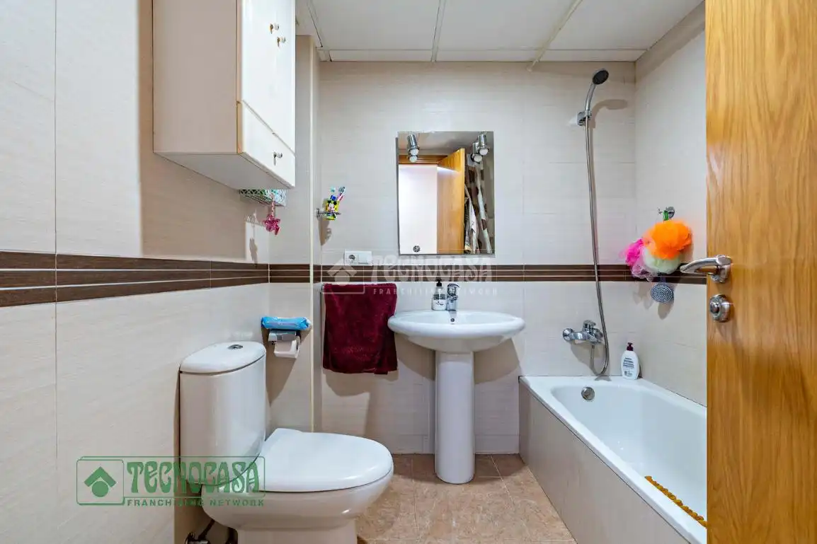 Baño de Piso en venta en Roquetas de Mar