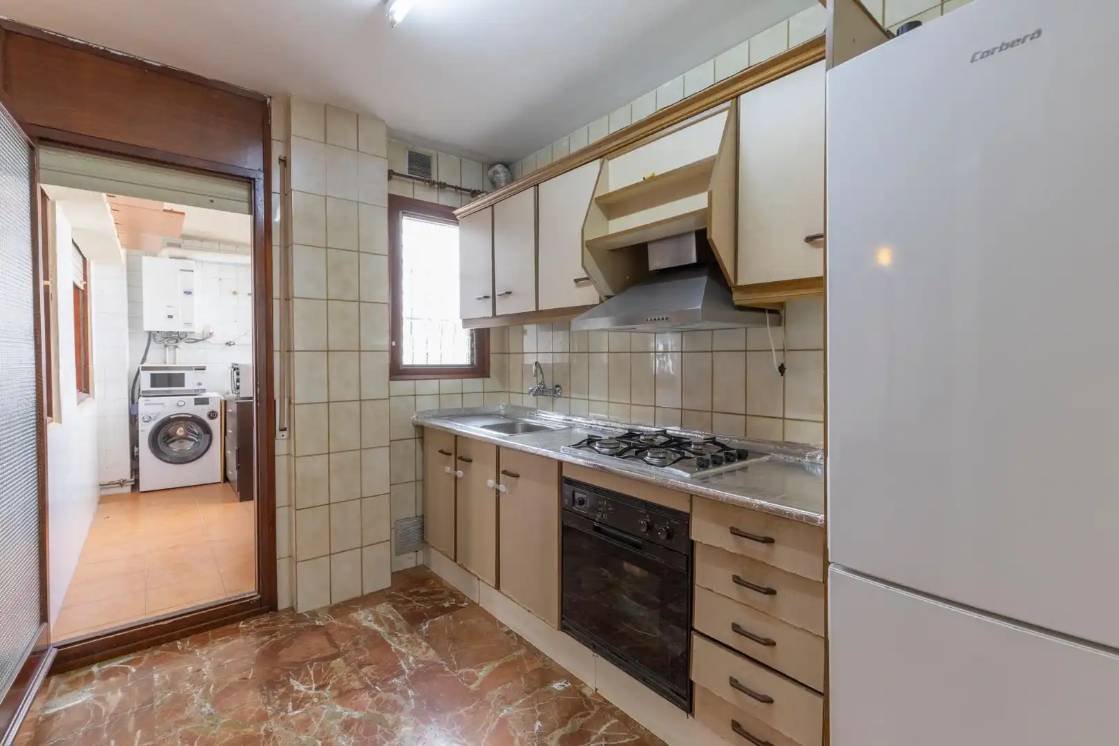Cocina de Piso en venta en Granada con Calefacción y Terraza