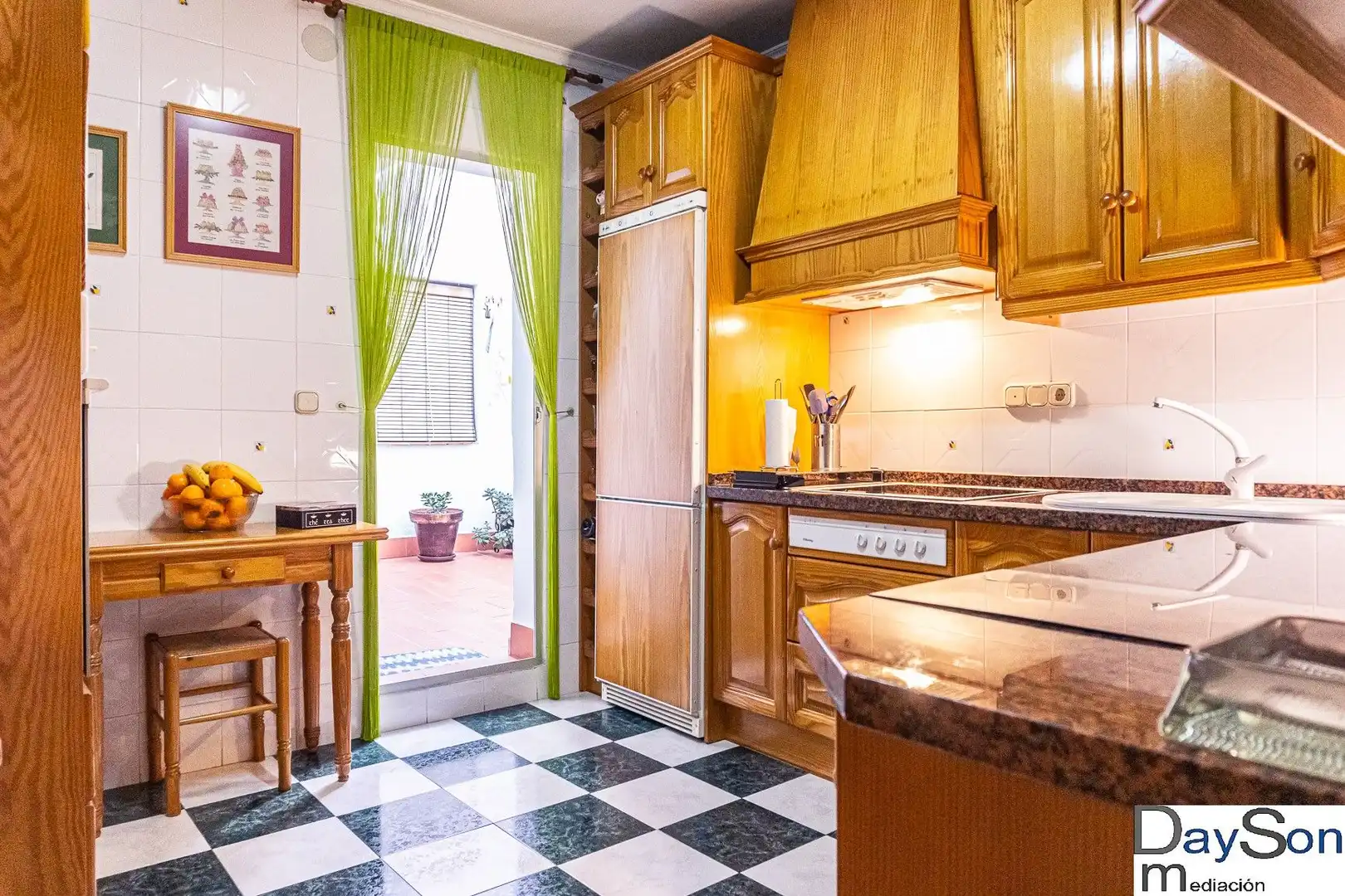 Cocina de Piso en venta en Alcalá la Real con Calefacción, Horno y Microondas