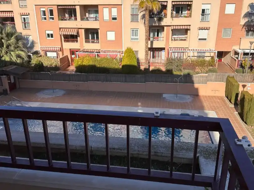 Pis amb piscina de lloguer a avenida de maracena 190, imagen 3