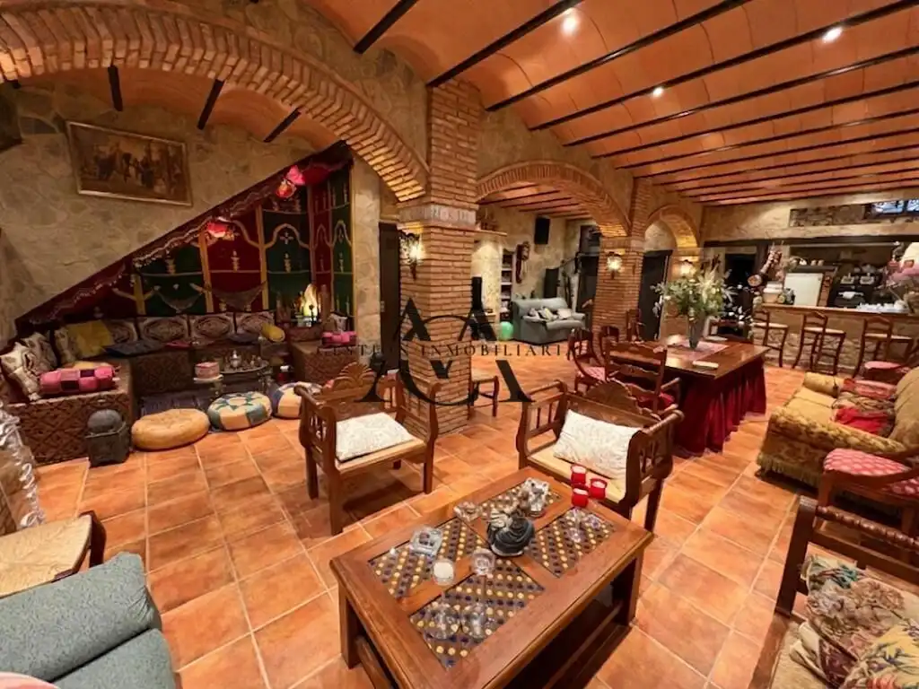 Casa o xalet en venda en Lucena amb Piscina comunitària