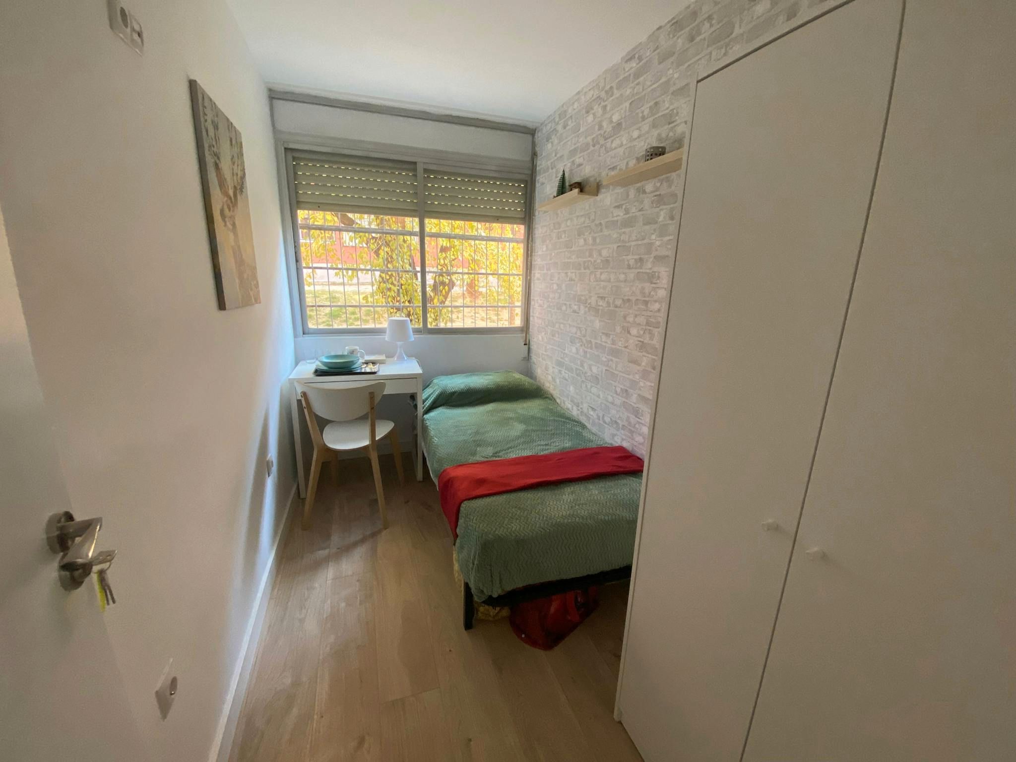 Bedroom of Flat to share in  Madrid Capital  with Heating, Furnished and Washing machine