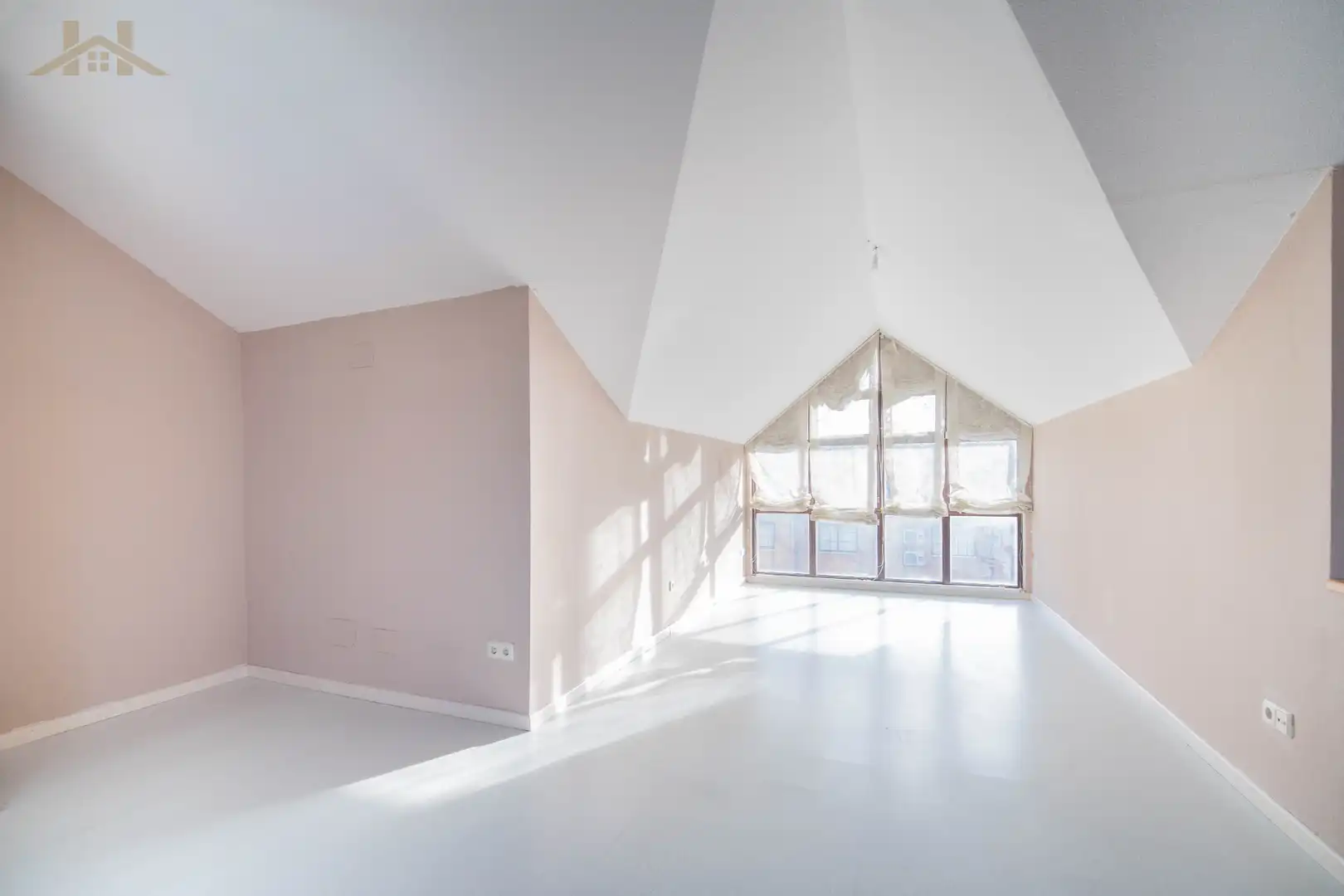 Sala de estar de Casa adosada en venta en Valdemoro con Jardín privado y Piscina comunitaria