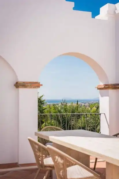 Vista exterior de Apartamento en venta en Marbella con Aire acondicionado, Calefacción y Parquet
