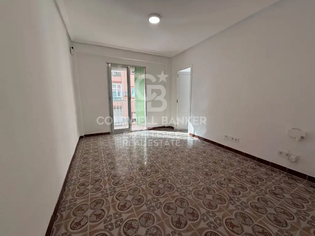 Vista exterior de Piso de alquiler en Valencia con Balcón