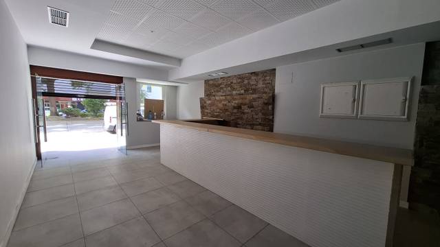 Local comercial en Alquiler en Cuatro Caminos - Plaza de la Cubela