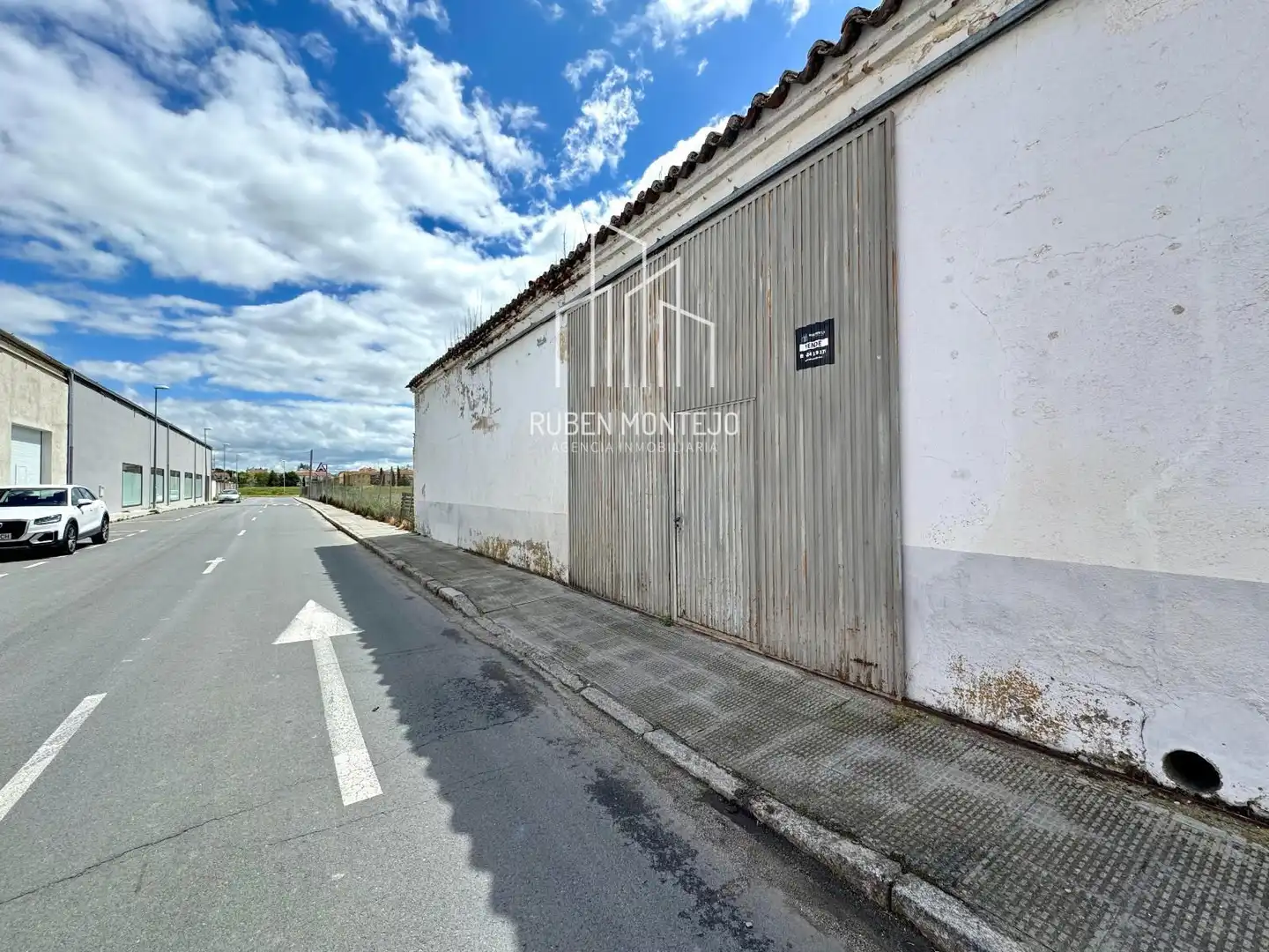 Außenansicht von Fabrikhallen zum Verkauf in Peñaranda de Bracamonte