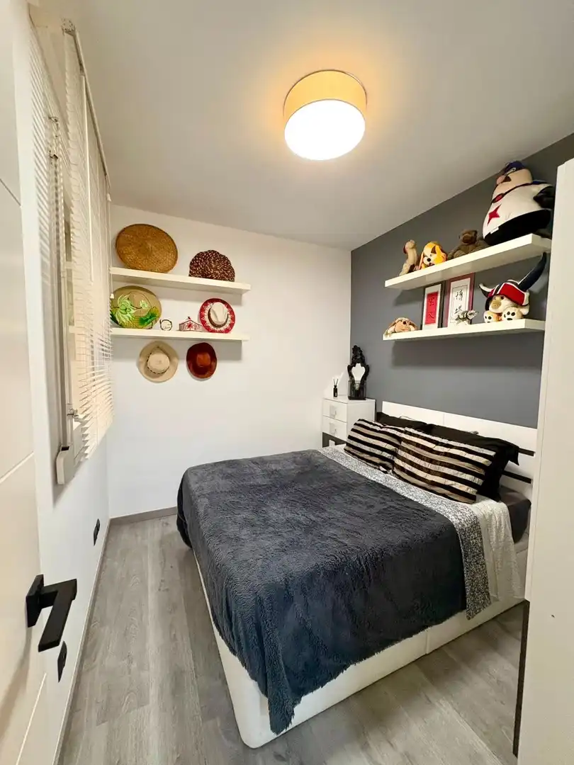 Habitación de Piso en venta en Barcelona con Aire acondicionado, Parquet y Balcón