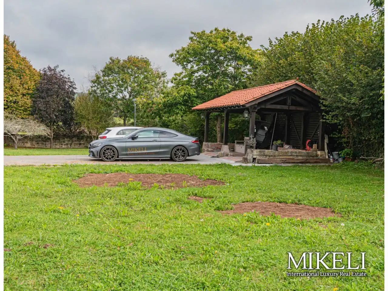 Parking de Casa o chalet en venta en Santillana del Mar con Calefacción, Jardín privado y Parquet