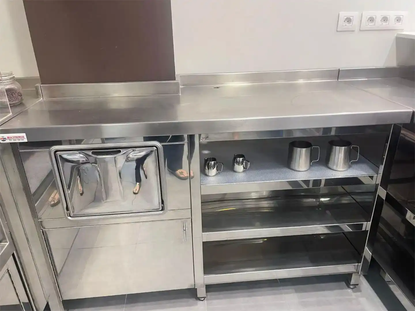 Cocina de Local en venta en San Bartolomé de Tirajana con Aire acondicionado y Amueblado
