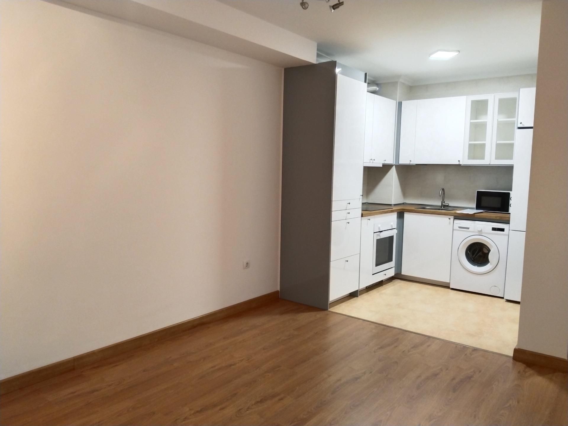 Flat to rent in Los Corrales de Buelna