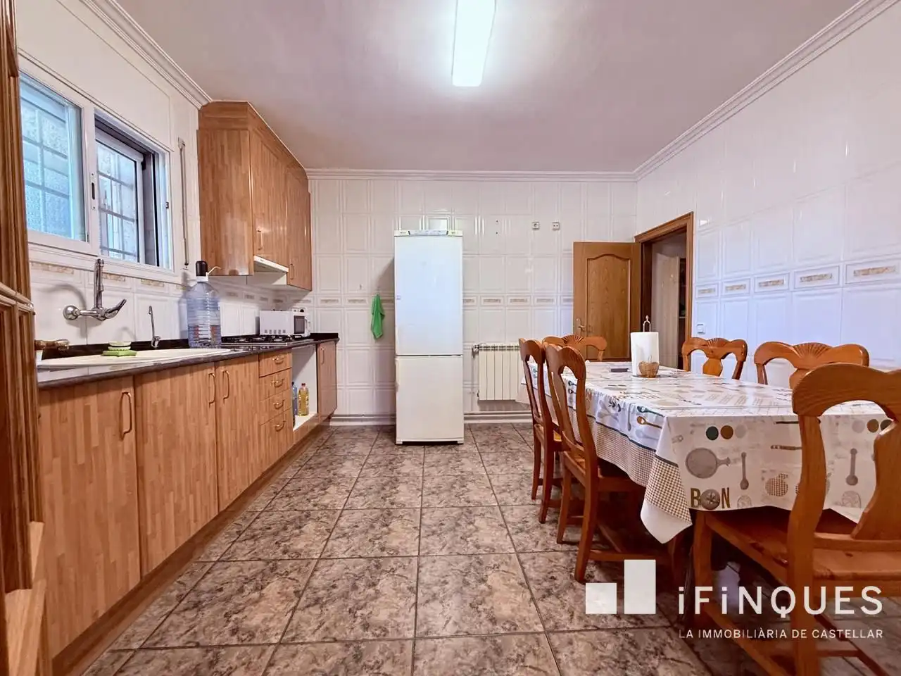 Cuina de Casa o xalet en venda en Castellar del Vallès amb Aire condicionat, Jardí privat i Traster
