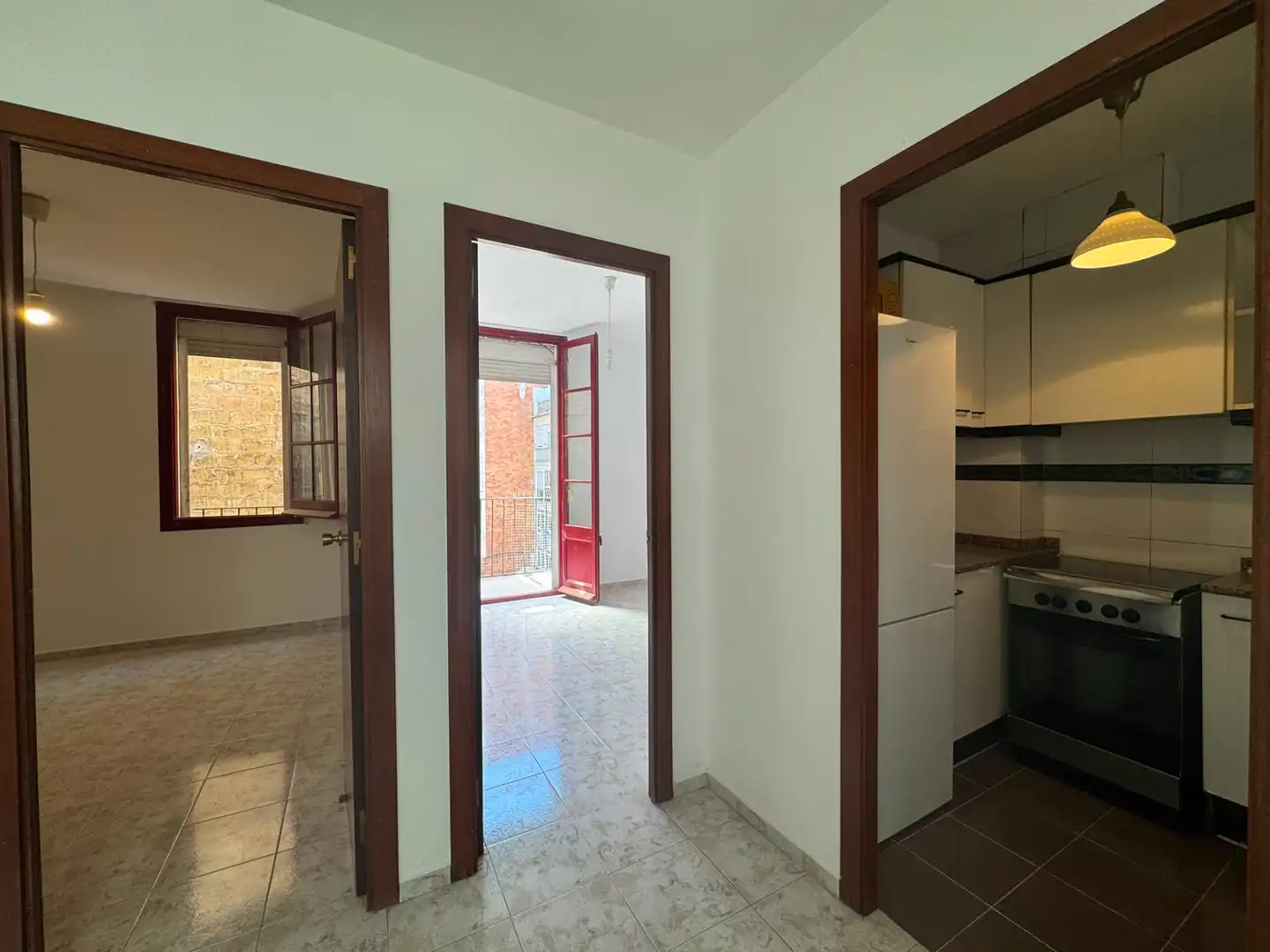 Piso en venta en Barcelona con Horno, Microondas y Balcón