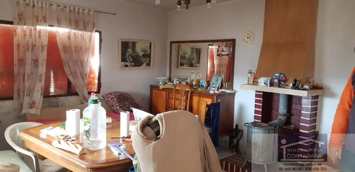 Menjador de Finca rústica en venda en Loranca de Tajuña