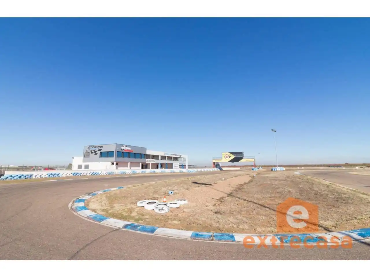 Business premises for sale in Talavera la Real, imagen 12