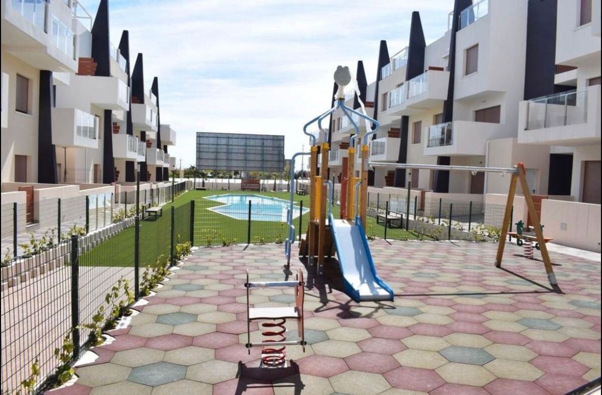 Jardín de Apartamento de alquiler en Pilar de la Horadada con Aire acondicionado, Jardín privado y Terraza
