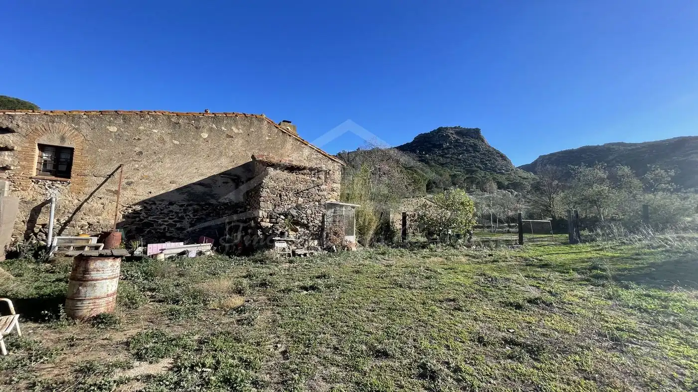 Finca rústica en venta en Vilajuïga