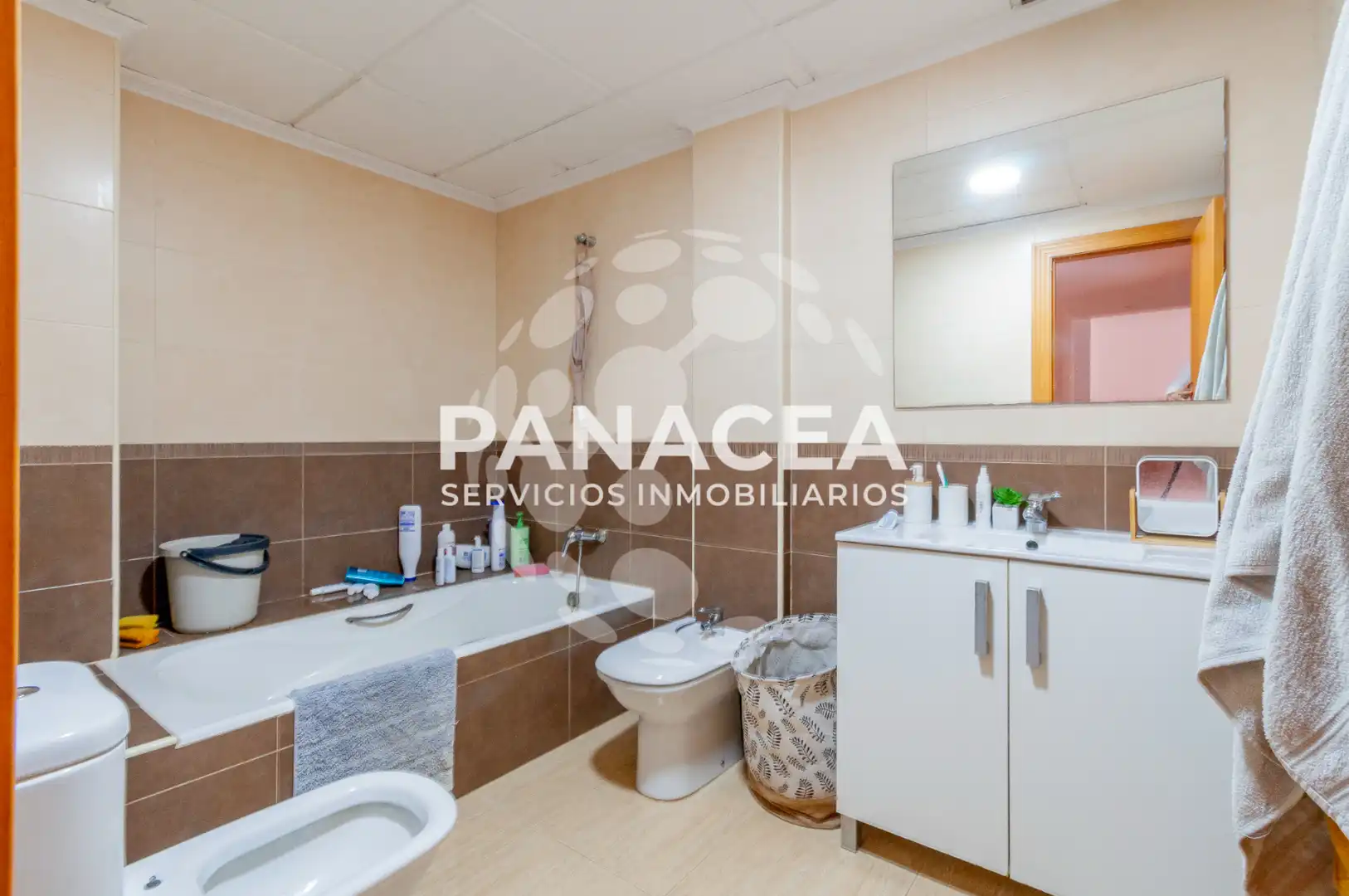 Piso en venta en El Ejido con Amueblado, TV y Balcón