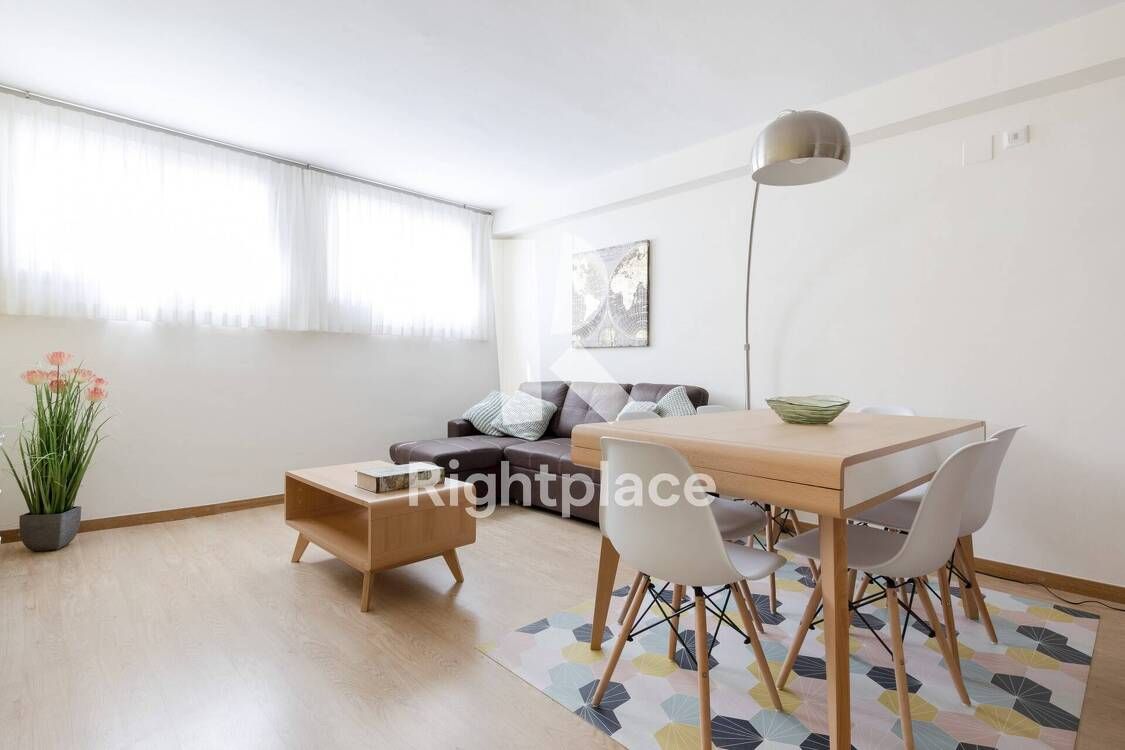 Vista exterior de Apartamento de alquiler en  Barcelona Capital con Aire acondicionado, Calefacción y Terraza