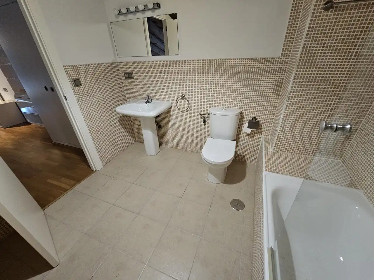 Bathroom of Duplexes for sale in Jerez de la Frontera  with Parquet flooring and Community pool