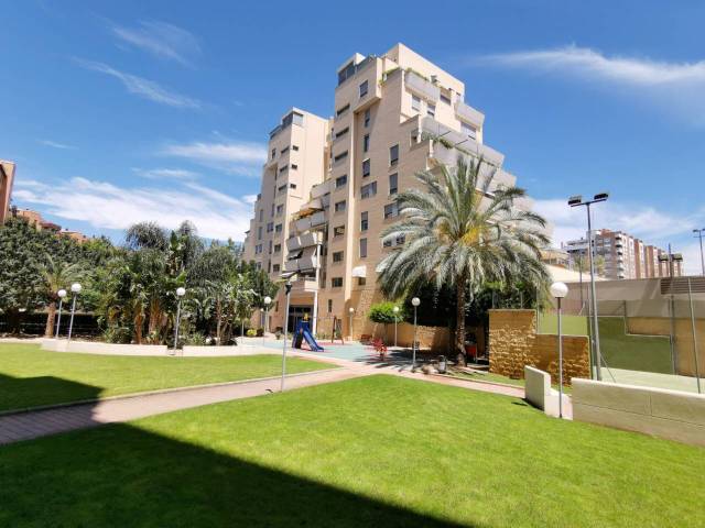 Garaje en Alquiler en Calle Duque de Mandas, 45 en Sant Llorenç - Zona Alfahuir