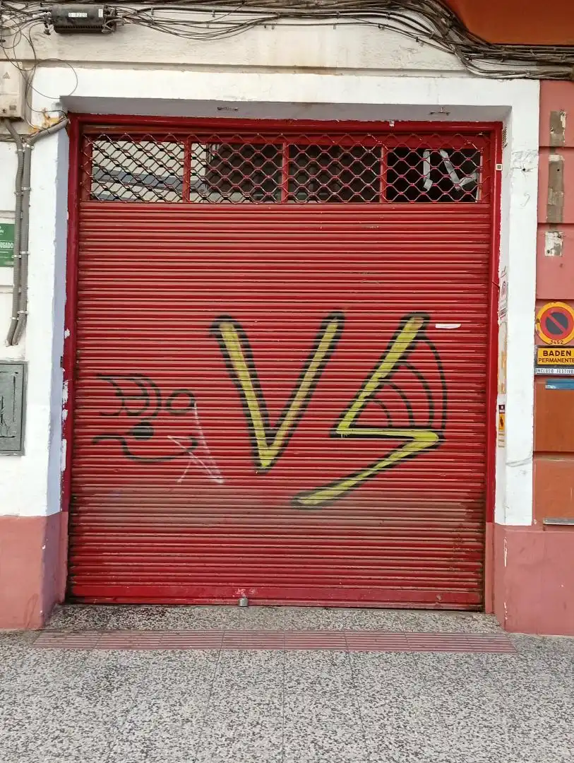 Exterior view of Commercial properties for rent in Zaragoza